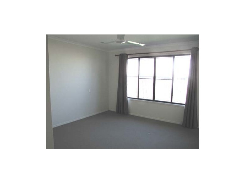 11 Sunpoint Way, Calliope QLD 4680