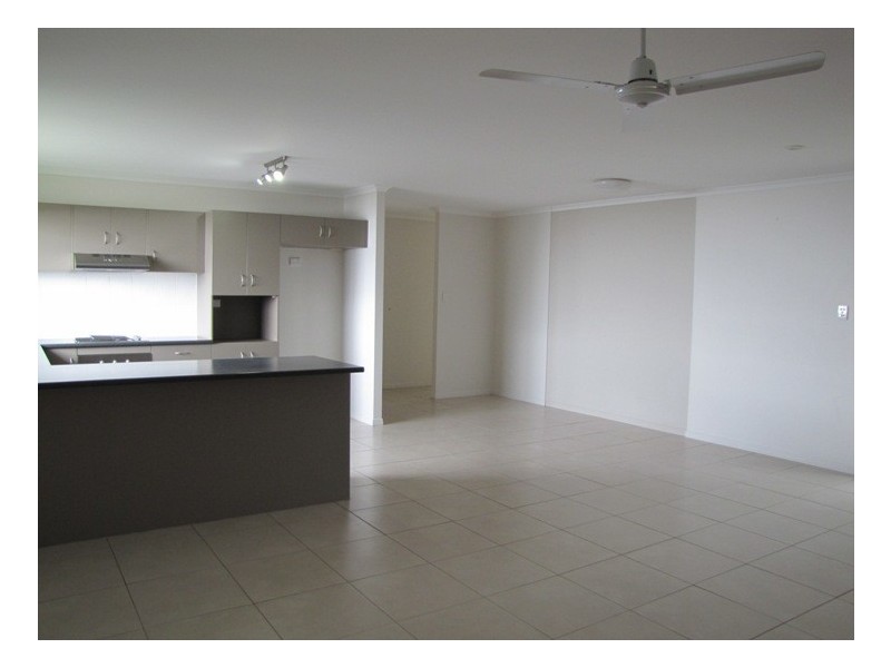 9 Sunpoint Way, Calliope QLD 4680