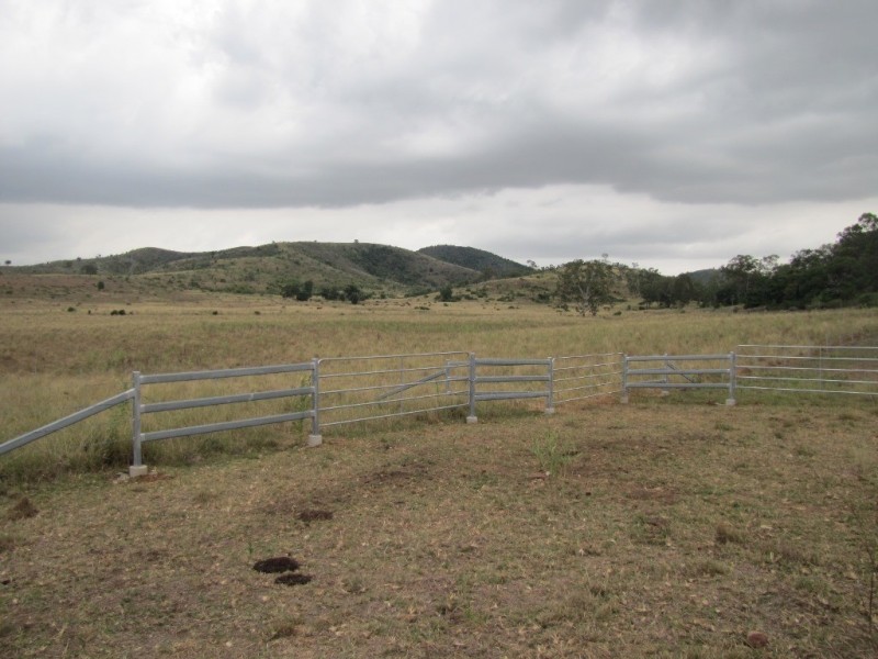 1064 East End Road, Mount Larcom QLD 4695
