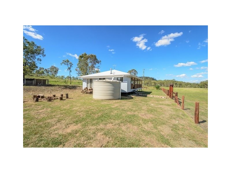 431 The Narrows Road, Mount Larcom QLD 4695