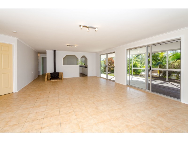 18 Williams Road, Beecher QLD 4680