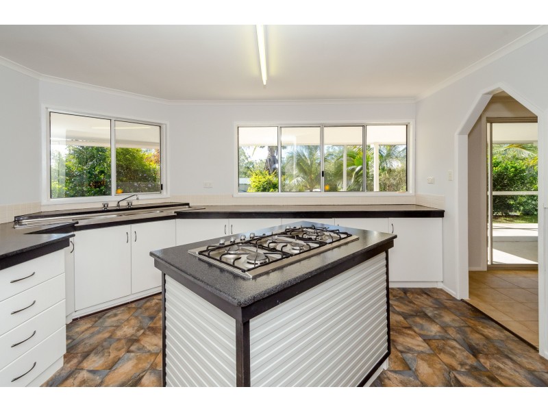 18 Williams Road, Beecher QLD 4680