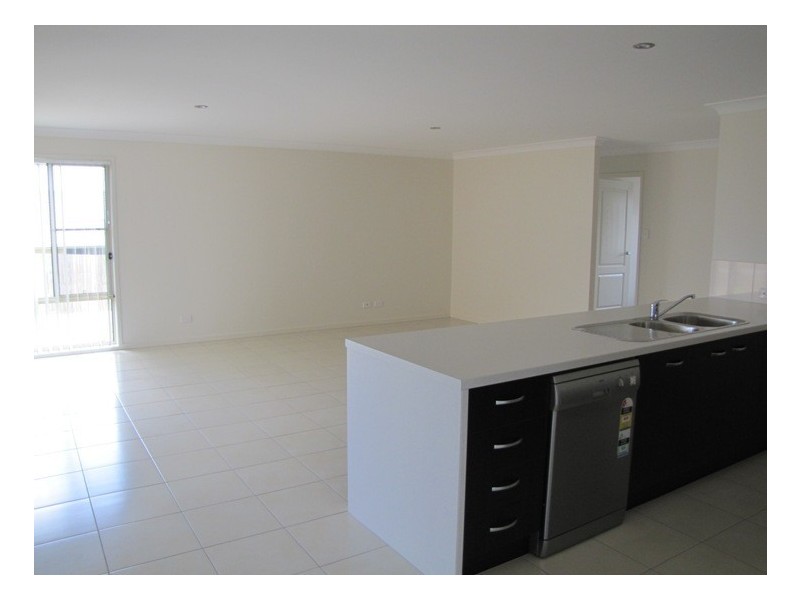 5 Canal Street, Calliope QLD 4680