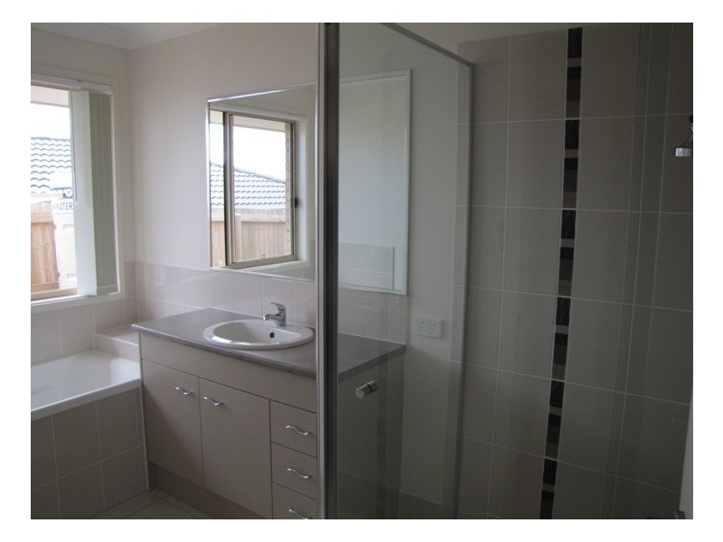 5 Canal Street, Calliope QLD 4680