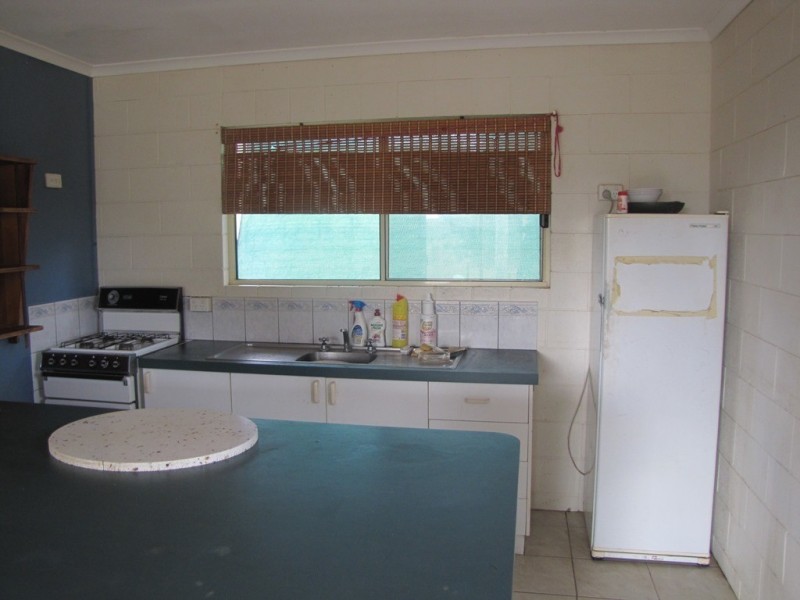 523 The Narrows Road, Mount Larcom QLD 4695