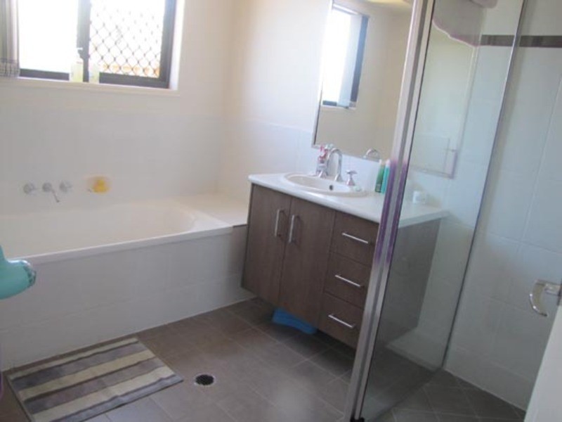 11 Hawkesbury Rd, Calliope QLD 4680