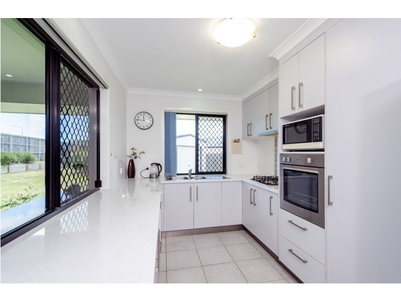 6 Central Ave, Calliope QLD 4680