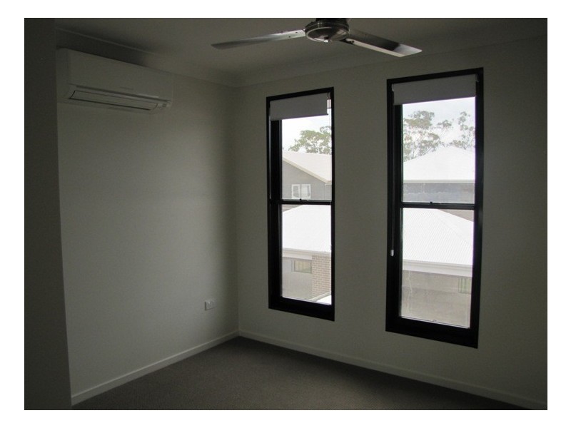 1/1 Wedgetail Road, Clinton QLD 4680