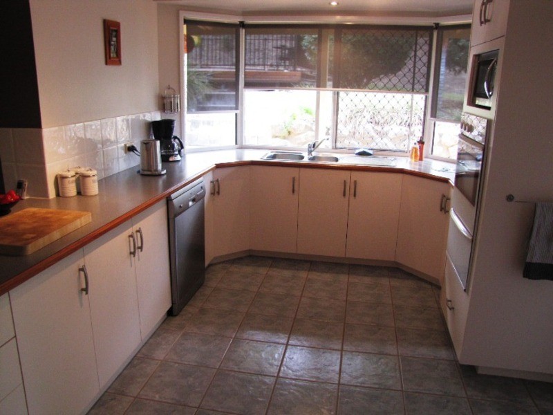 23 Helen Crescent, Wurdong Heights QLD 4680