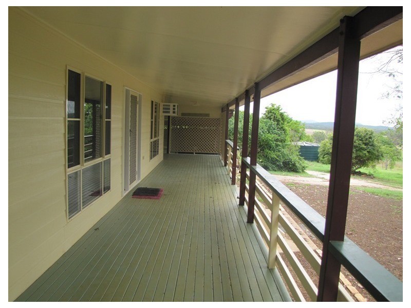 00 Fox Lane, Mount Larcom QLD 4695