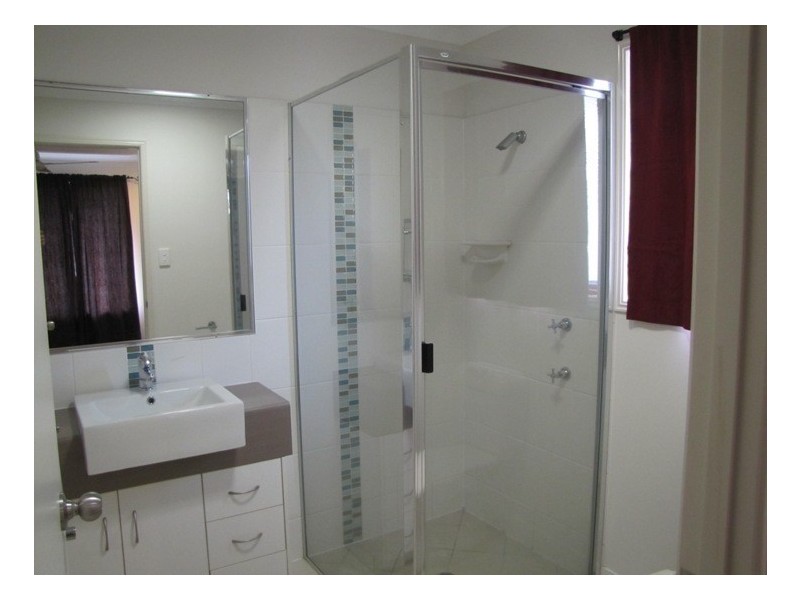 9 Sunpoint Way, Calliope QLD 4680