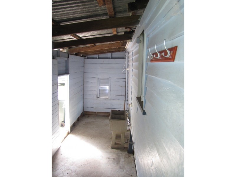 5 Wattle Lane, Boyne Valley QLD 4680