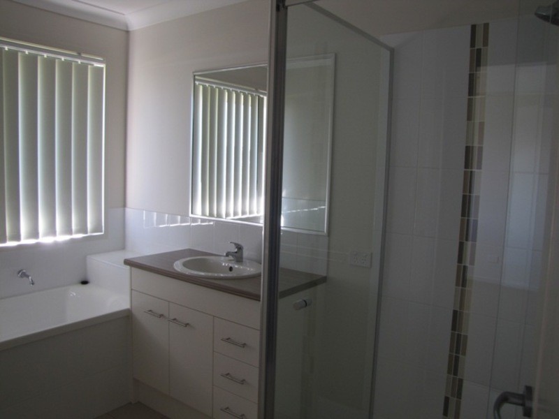 17 Oxford Street, Calliope QLD 4680