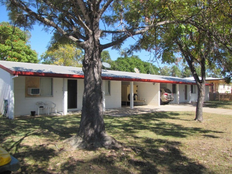 1 & 2/15  Mary Street, Calliope QLD 4680