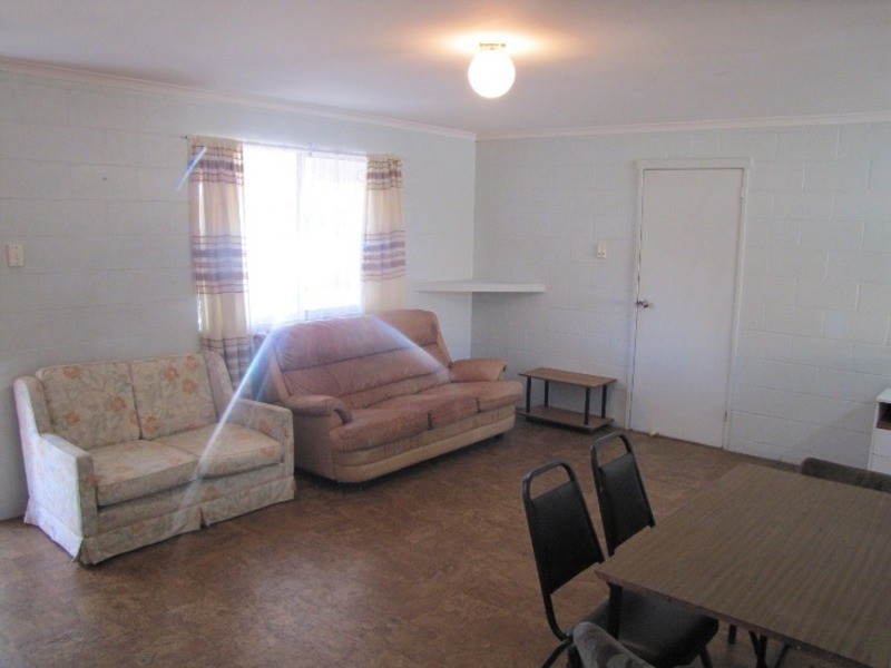 1 & 2/15  Mary Street, Calliope QLD 4680