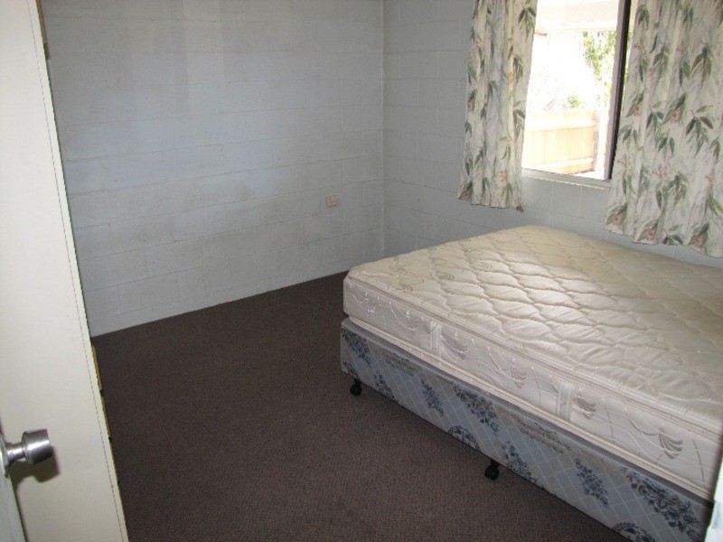 1 & 2/15  Mary Street, Calliope QLD 4680