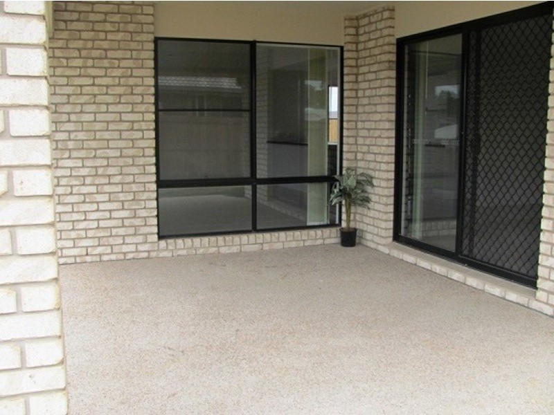 4 Woodward Avenue, Calliope QLD 4680