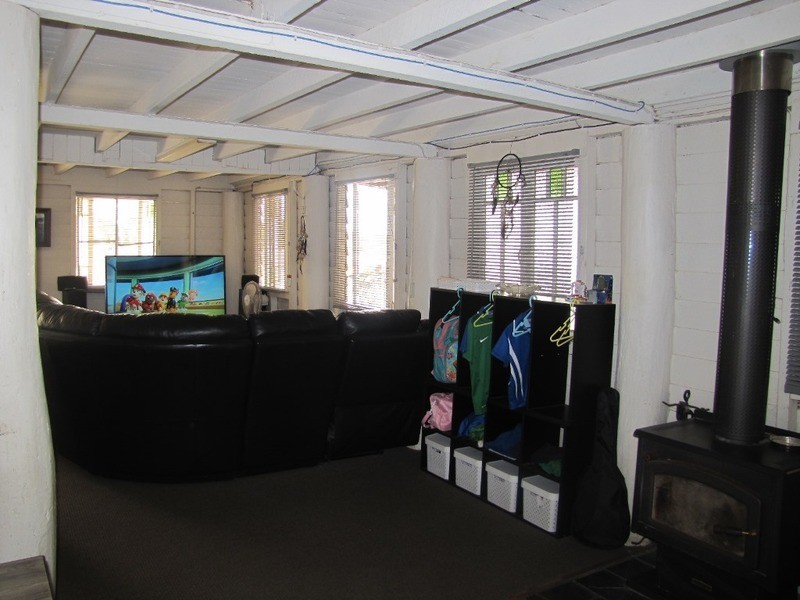 721 Mount Larcom Bracewell Road, Machine Creek QLD 4695