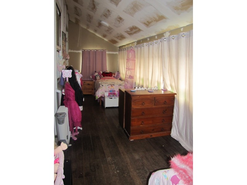 721 Mount Larcom Bracewell Road, Machine Creek QLD 4695