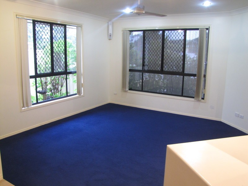 New Auckland QLD 4680