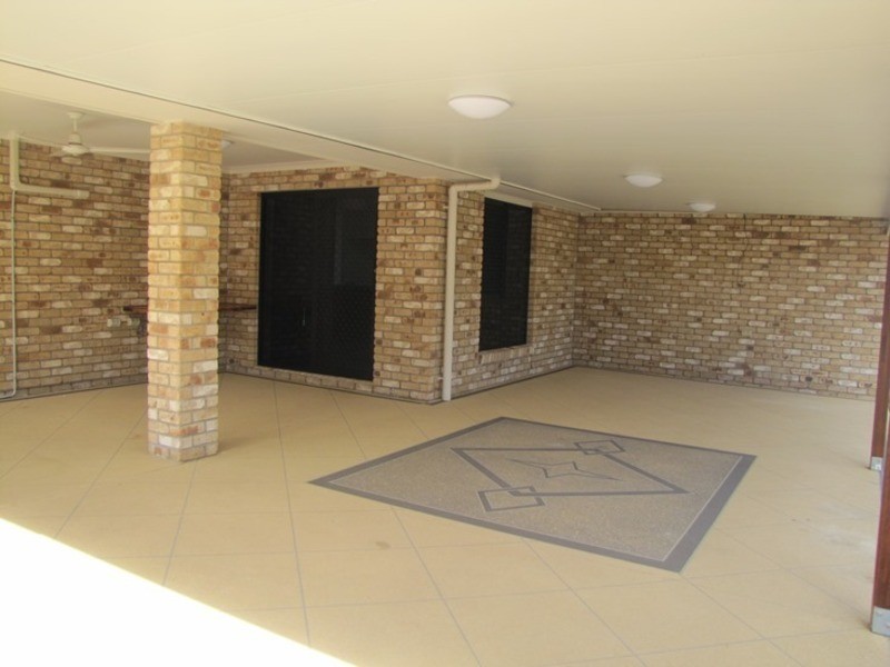 8 Central Avenue, Calliope QLD 4680