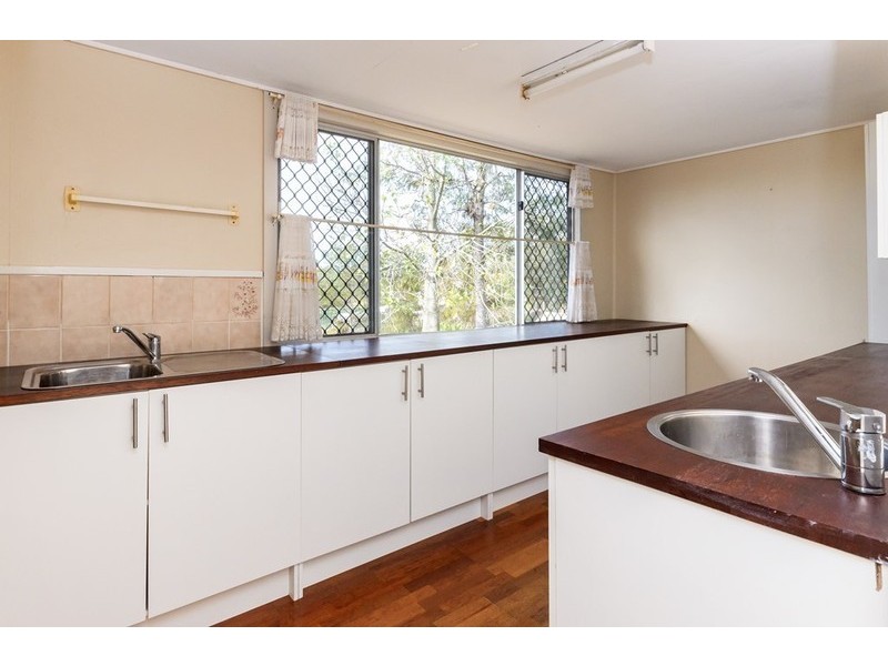 15 Langmorn Street, Raglan QLD 4697
