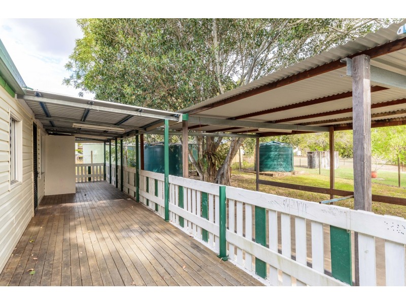 15 Langmorn Street, Raglan QLD 4697