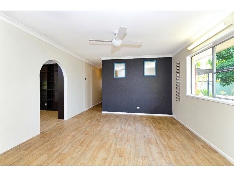 27 Riverview Dr, Calliope QLD 4680