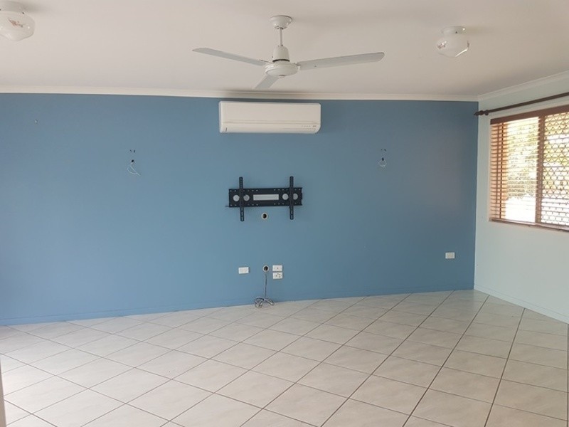 79 J Hickey Avenue, Clinton QLD 4680