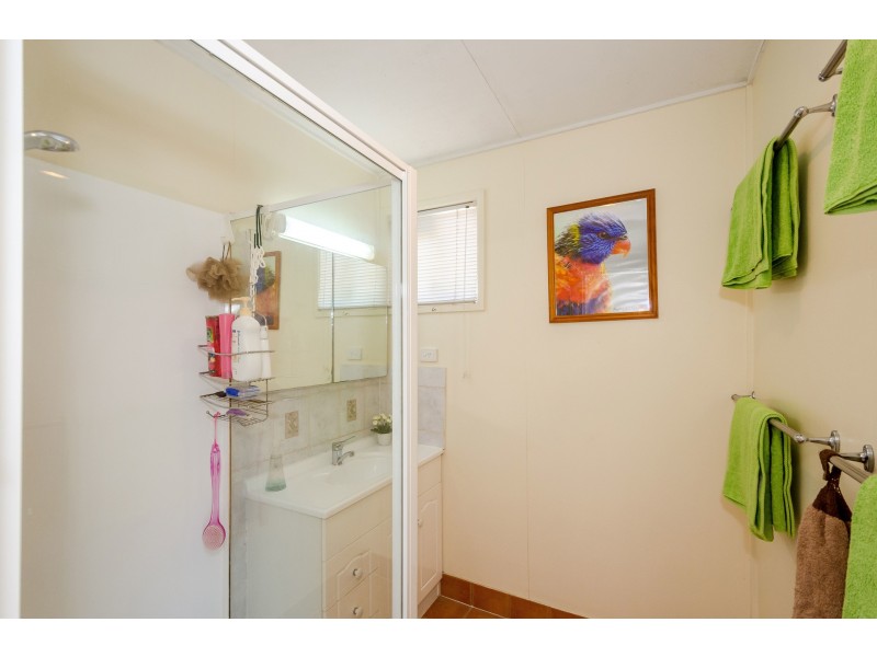 20 Rodds Bay Road, Iveragh QLD 4680