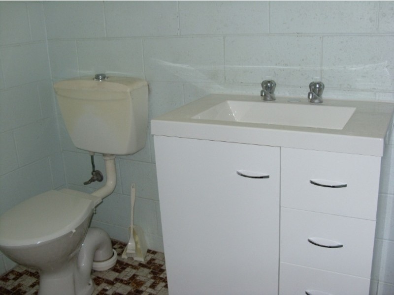 1 & 2/15 Mary Street, Calliope QLD 4680