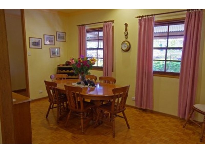 15 Helen Crescent, Wurdong Heights QLD 4680