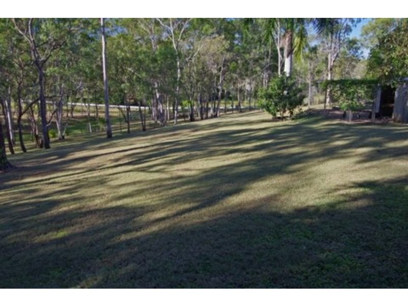 15 Helen Crescent, Wurdong Heights QLD 4680
