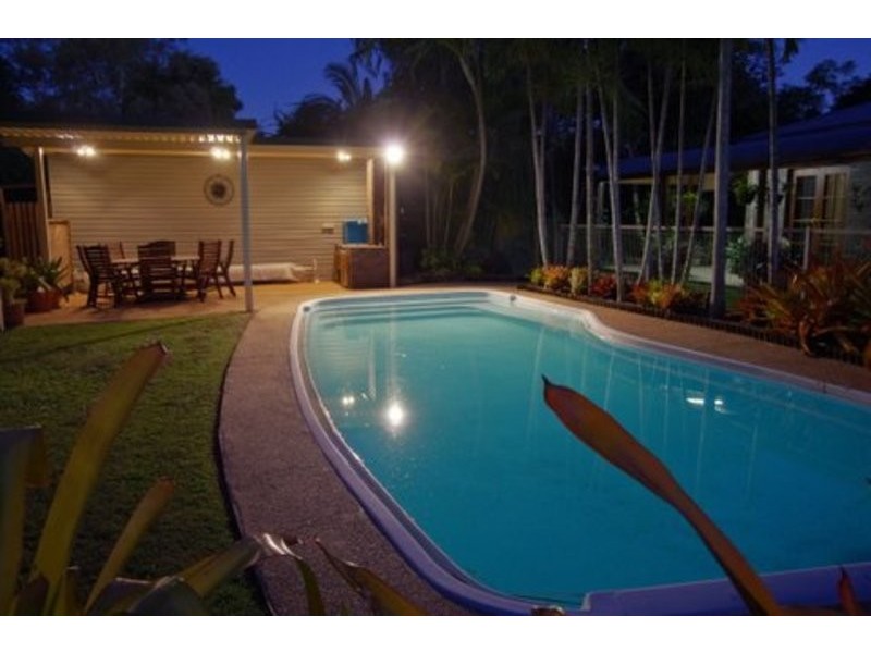 15 Helen Crescent, Wurdong Heights QLD 4680
