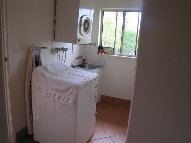 637 The Narrows Road, Mount Larcom QLD 4695