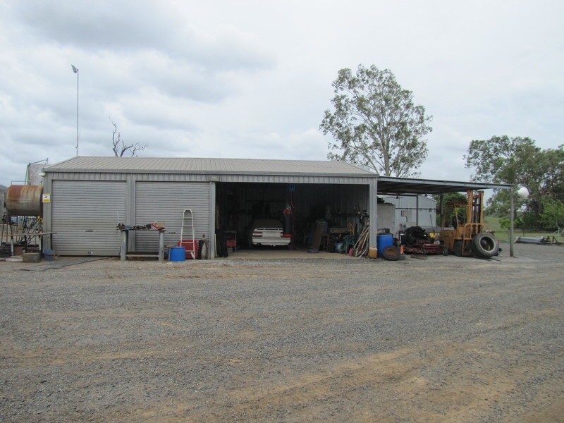 637 The Narrows Road, Mount Larcom QLD 4695
