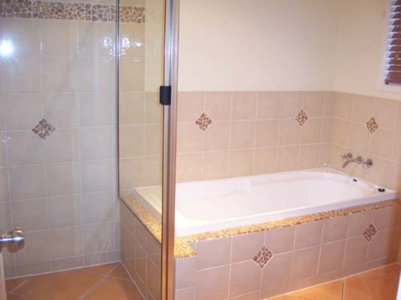 6 Morris Avenue, Calliope QLD 4680