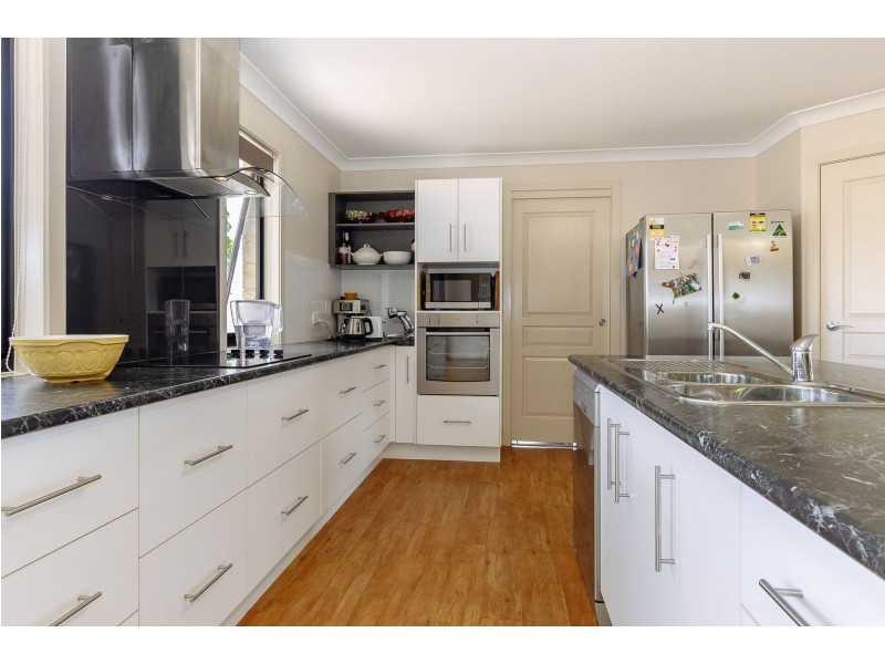 8 Little Street, Calliope QLD 4680