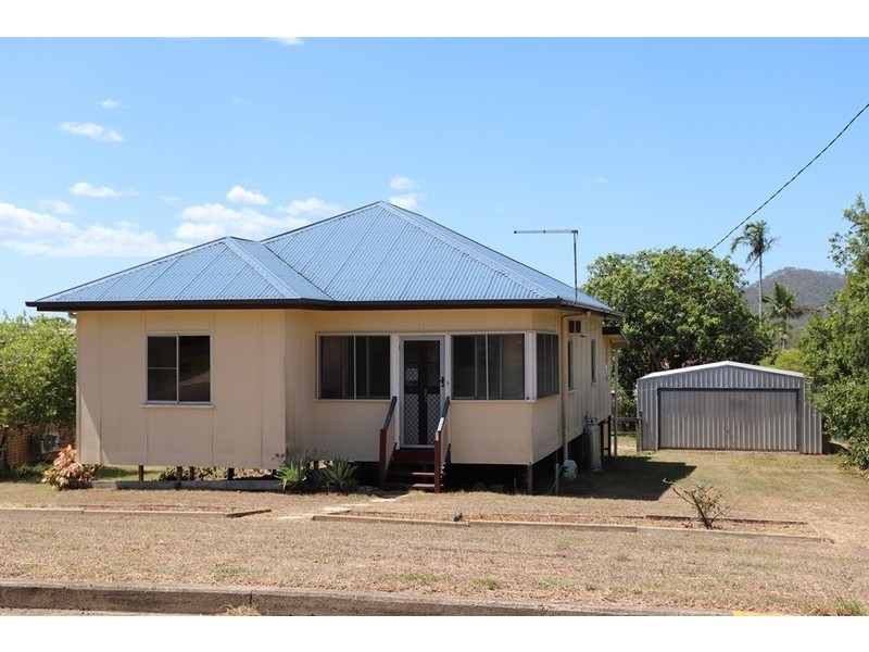 34 Balfour Street, Mount Larcom QLD 4695