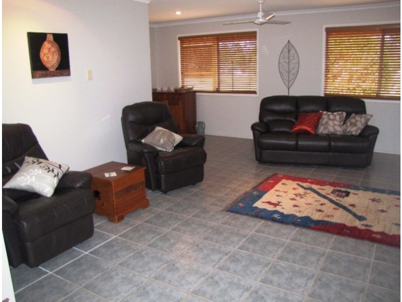 23 Helen Crescent, Wurdong Heights QLD 4680