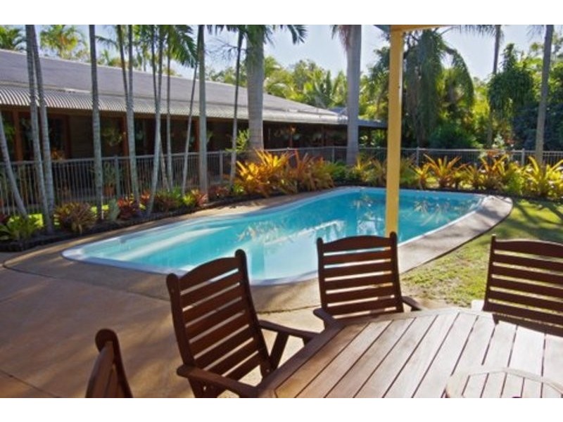 15 Helen Crescent, Wurdong Heights QLD 4680