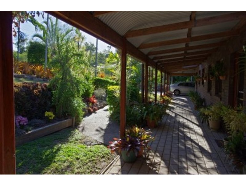 15 Helen Crescent, Wurdong Heights QLD 4680