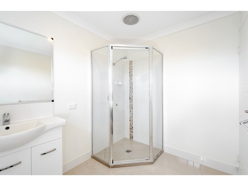 13 Beatle Parade, Calliope QLD 4680