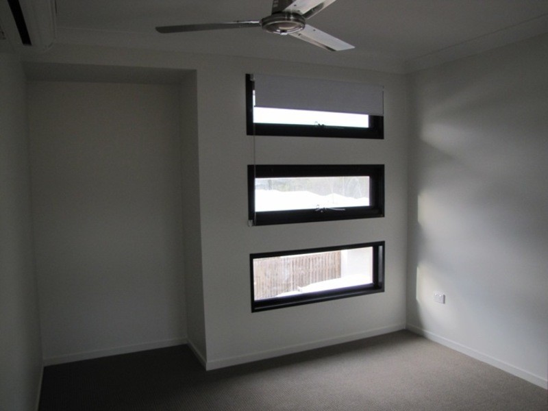 1/1 Wedgetail Road, Clinton QLD 4680