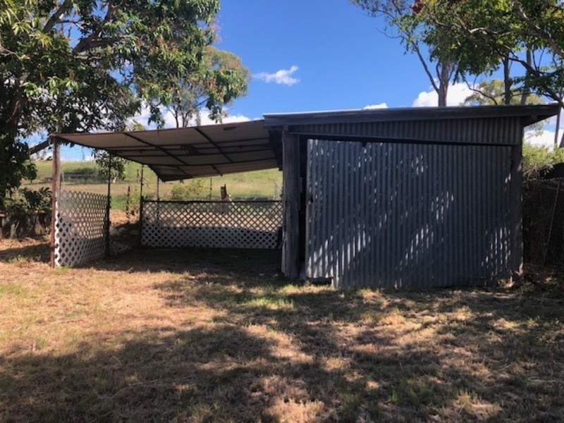 39 Balfour Street, Mount Larcom QLD 4695