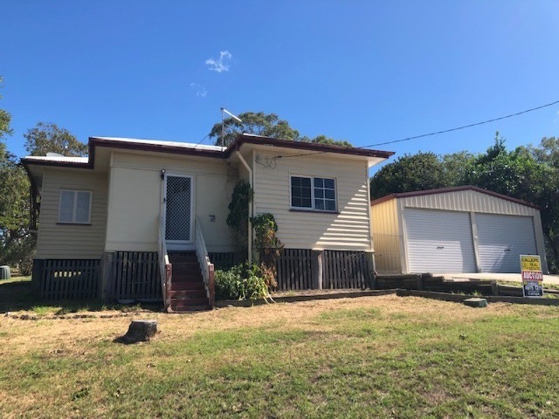 39 Balfour Street, Mount Larcom QLD 4695