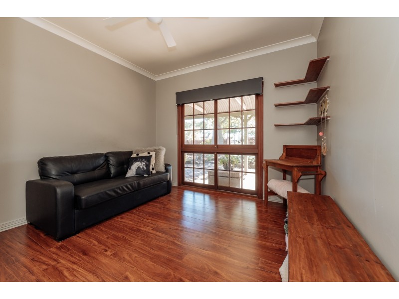 27 Bloomfield Street, Calliope QLD 4680