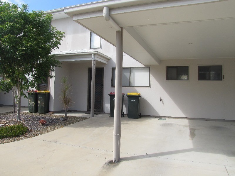 2/9 Morris Avenue, Calliope QLD 4680