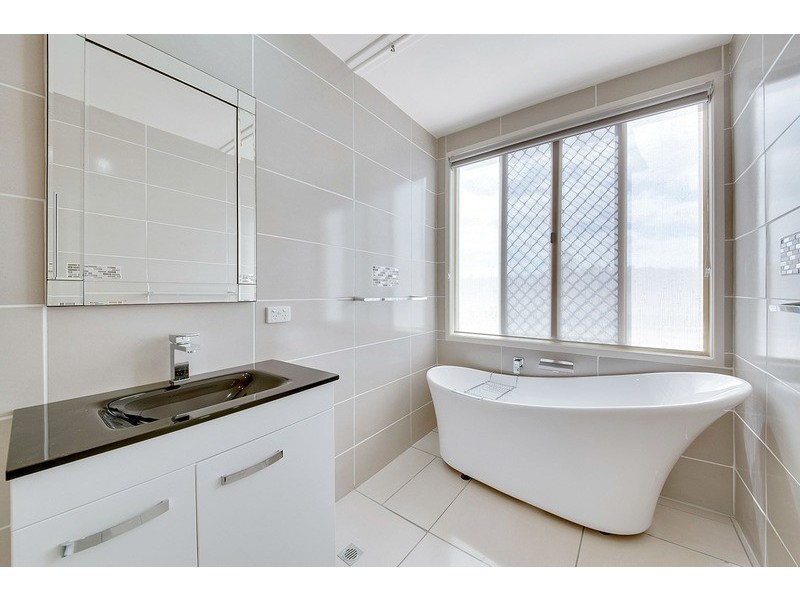 9 Morcom Street, Calliope QLD 4680