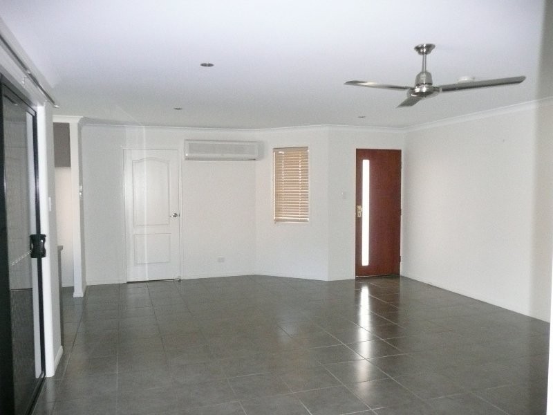 1/11 Sun Court, Calliope QLD 4680